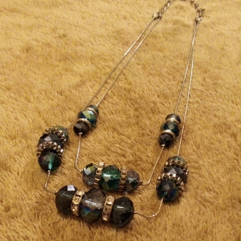 Elegant Silver and Green Beaded Necklace